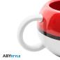 Preview: POKEMON - Tasse 3D "Pokeball"  Würden Sie lieber Pikachu oder Glumanda wählen? Keine Notwendigkeit zu wählen, fangen Sie sie alle mit diesem Pokémon 3D Tasse!